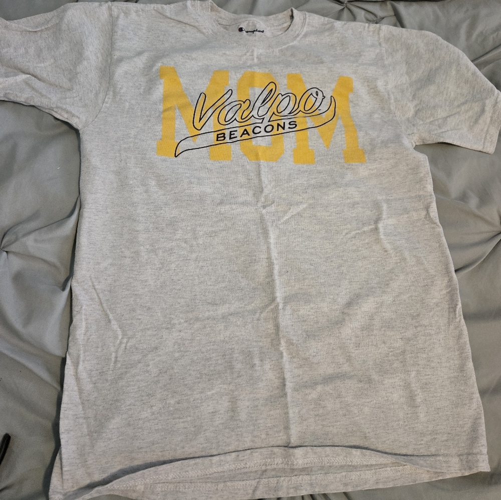 Valpo Mom T-shirt